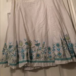 Floral embroidered skirt